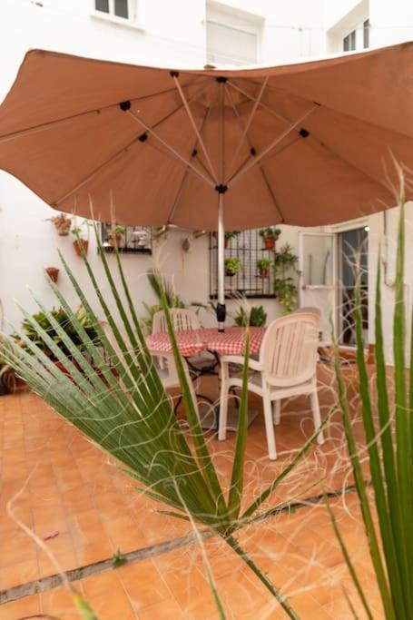 El Patio De La Vina By Gades Gestion Apartment Cadiz Luaran gambar