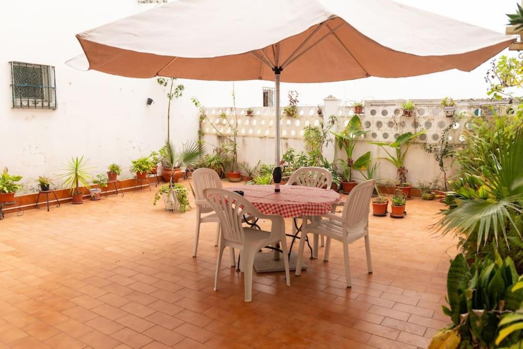 El Patio De La Vina By Gades Gestion Apartment Cadiz Luaran gambar